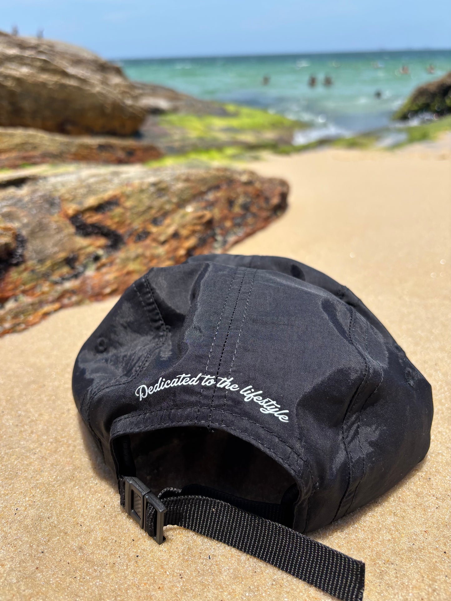 Boné Five Panel FLAKE espirro aba mini